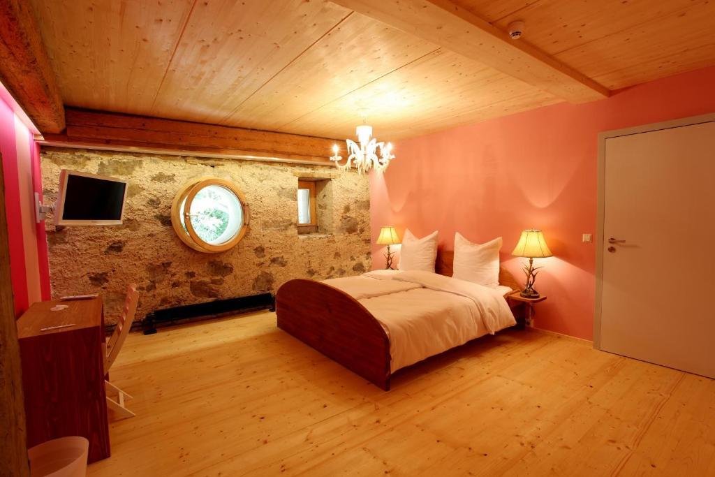 Hotel Rainhof Scheune & Naturpark Restaurant Кирхцартен Номер фото