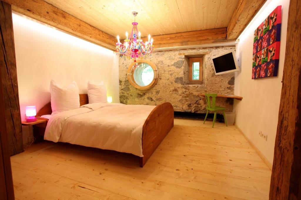 Hotel Rainhof Scheune & Naturpark Restaurant Кирхцартен Номер фото